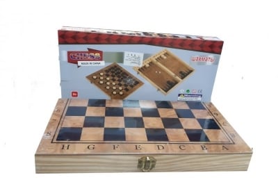 Шах и табла в кутия от дърво 30см
