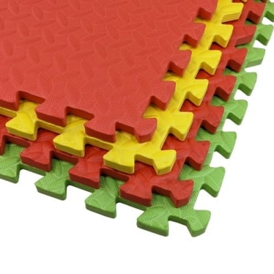 Мек пъзел-килим  ЕVA, 61х61х1 см, 4 бр. в комплект, 2 червени, Жълт, Зелен