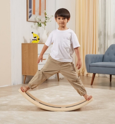 Дъска за баланс и двигателни умения