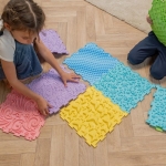 Модулен сензорен килим за игра Ortho Puzzle - Микс първи стъпки