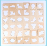 Кутия за рисуване (50 дървени шаблона, 12 флумастера, молив, скицник)