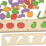 Дървен Монтесори сортер - Вълшебно скринче: Плодове и зеленчуци